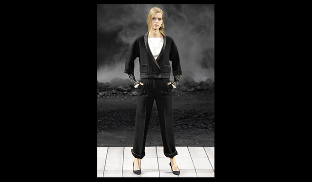 <strong>CHANEL｜シャネル</strong> 2011年秋冬コレクション速報 ©CHANEL
