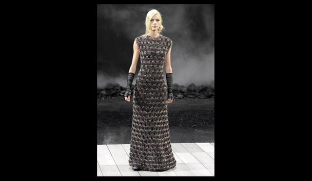 <strong>CHANEL｜シャネル</strong> 2011年秋冬コレクション速報 ©CHANEL