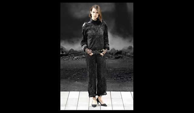 <strong>CHANEL｜シャネル</strong> 2011年秋冬コレクション速報 ©CHANEL
