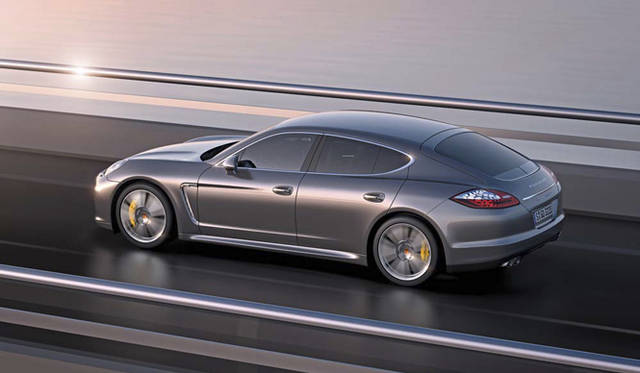 <strong>Porsche Panamera turbo S｜ポルシェ パナメーラ ターボS</strong>