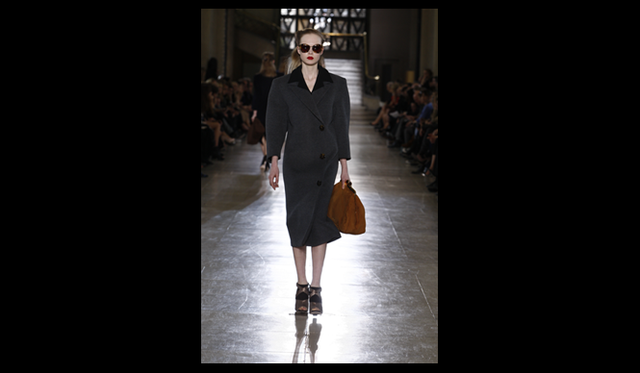<strong>MIU MIU｜ミュウミュウ</strong> 2011年秋冬コレクション速報