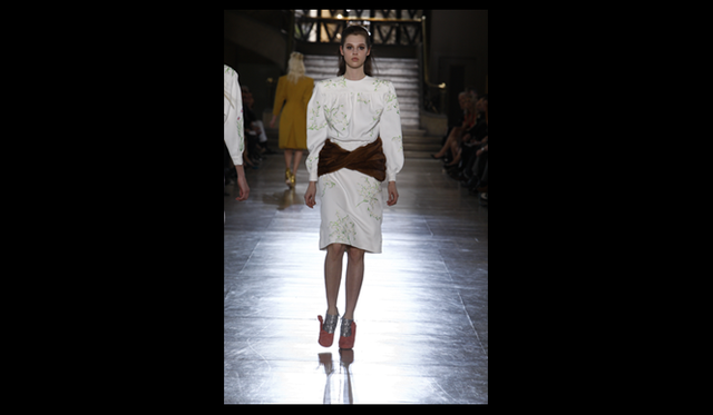 <strong>MIU MIU｜ミュウミュウ</strong> 2011年秋冬コレクション速報