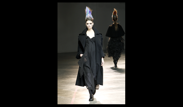 <strong>YOHJI YAMAMOTO｜ヨウジヤマモト</strong> 2011秋冬コレクション速報