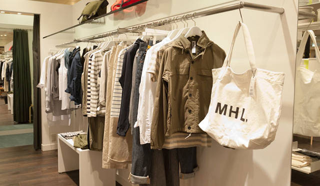 <strong> MARGARET HOWELL｜マーガレット・ハウエル</strong>　『マーガレット・ハウエル 二子玉川ライズ店』　ウィメンズコーナー