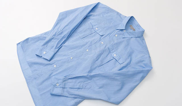 <strong> MARGARET HOWELL｜マーガレット・ハウエル</strong>　松屋銀座「マーガレット・ハウエルの家」先行発売の限定メンズシャツ 2万5200円