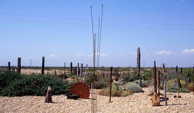 <strong>carnet de jardin｜松永 学</strong>　まるで墓碑銘のようだ。