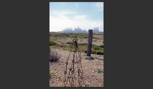 <strong>carnet de jardin｜松永 学</strong>　廃鉄のオブジェ。