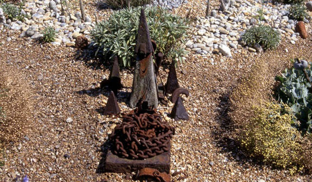 <strong>carnet de jardin｜松永 学</strong>　難破船なのか。