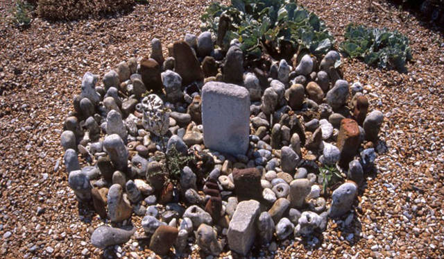 <strong>carnet de jardin｜松永 学</strong>　支石墓。