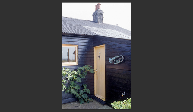 <strong>carnet de jardin｜松永 学</strong>　庭につうじる勝手口。