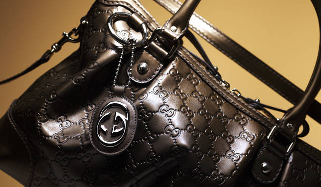 <strong>GUCCI｜グッチ</strong>　「スーキー」バッグ（ショルダータイプ） [W39×H38×D12cm] 16万2750円（グッチ／グッチ ジャパン）