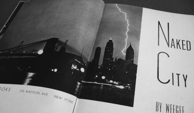 <strong>飯塚ヒデミ写真集コレクション1 Weegee『NAKED CITY』</strong>