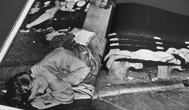 <strong>飯塚ヒデミ写真集コレクション1 Weegee『NAKED CITY』</strong>