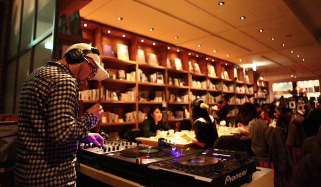 <strong>Brooklyn Parlor｜ブルックリン・パーラー</strong>　トップDJによる「Good Music Parlor」は毎週火曜日の夜に開催