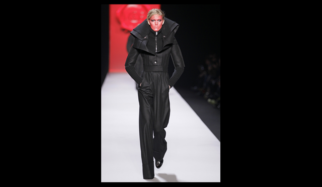 <strong>VIKTOR&ROLF｜ヴィクター＆ロルフ</strong> 2011年秋冬コレクション速報