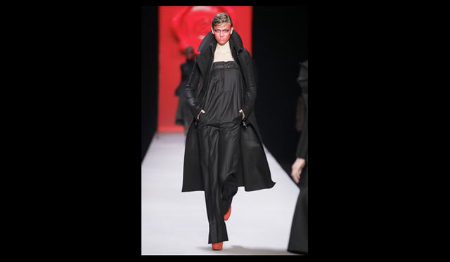 <strong>VIKTOR&ROLF｜ヴィクター＆ロルフ</strong> 2011年秋冬コレクション速報