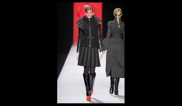 <strong>VIKTOR&ROLF｜ヴィクター＆ロルフ</strong> 2011年秋冬コレクション速報