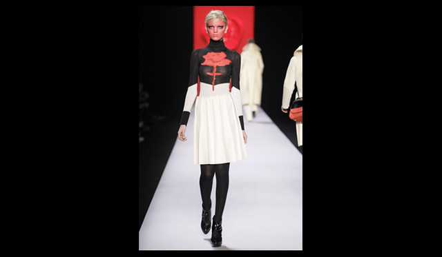 <strong>VIKTOR&ROLF｜ヴィクター＆ロルフ</strong> 2011年秋冬コレクション速報