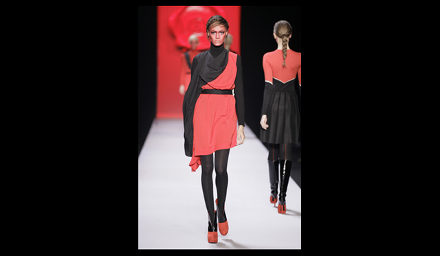 <strong>VIKTOR&ROLF｜ヴィクター＆ロルフ</strong> 2011年秋冬コレクション速報