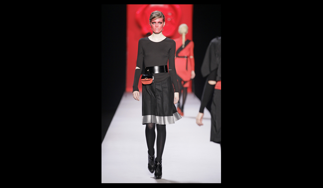 <strong>VIKTOR&ROLF｜ヴィクター＆ロルフ</strong> 2011年秋冬コレクション速報