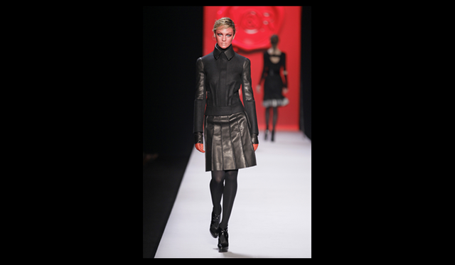 <strong>VIKTOR&ROLF｜ヴィクター＆ロルフ</strong> 2011年秋冬コレクション速報