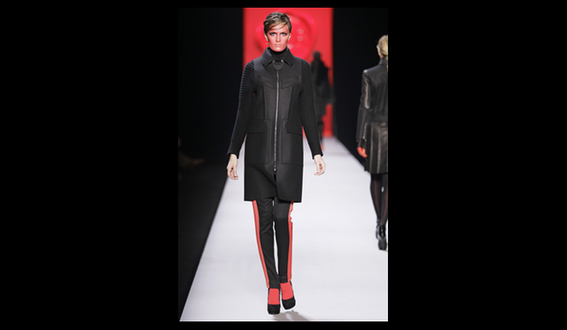 <strong>VIKTOR&ROLF｜ヴィクター＆ロルフ</strong> 2011年秋冬コレクション速報