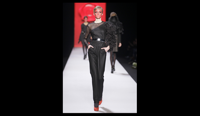 <strong>VIKTOR&ROLF｜ヴィクター＆ロルフ</strong> 2011年秋冬コレクション速報