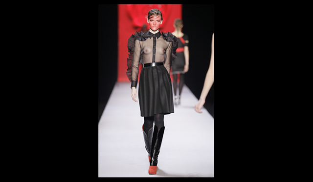 <strong>VIKTOR&ROLF｜ヴィクター＆ロルフ</strong> 2011年秋冬コレクション速報