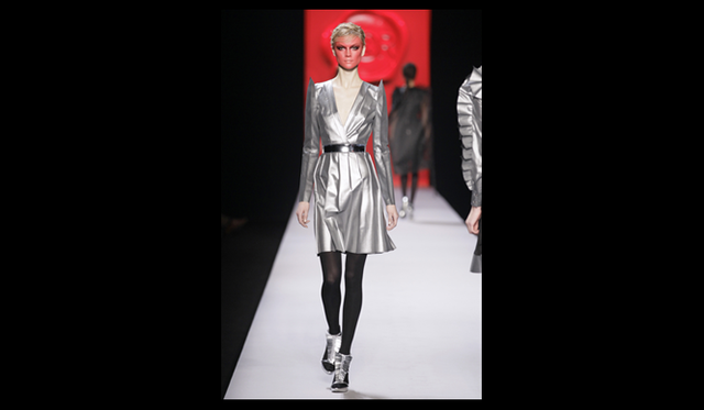 <strong>VIKTOR&ROLF｜ヴィクター＆ロルフ</strong> 2011年秋冬コレクション速報