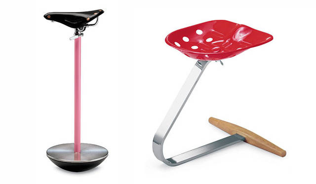 <strong> Zanotta Omotesando Gallery｜ザノッタ表参道ギャラリー</strong>　左／SELLA designed by Achille Castiglioni、右／MEZZADRO designed by Achille Castiglioni