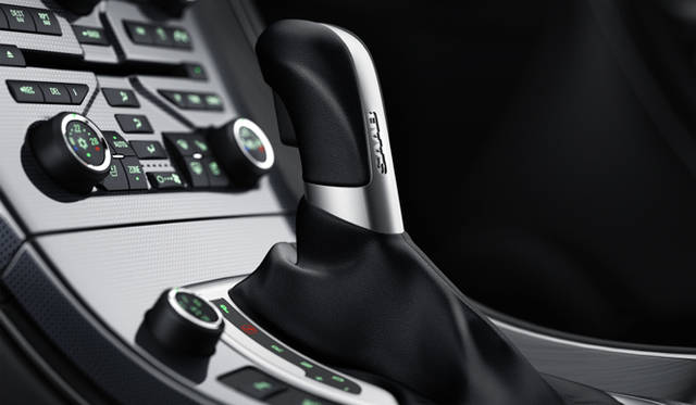 <strong>SAAB 9-5 sedan｜サーブ 9-5 セダン</strong>