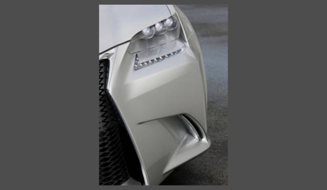 <strong>LEXUS LF-Gh｜レクサス LF-Gh</strong>
