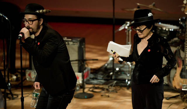 © 2011 Shawn Brackbill