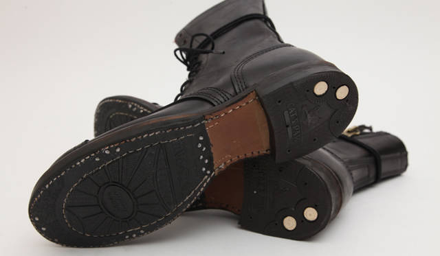 <strong>The Ampersand Program｜ジ・アンパーサンド・プログラム</strong>　ジップ・スティーブンソンによるカスタマイズドジャンプブーツ、パスザバトン表参道店限定受注オーダースタート