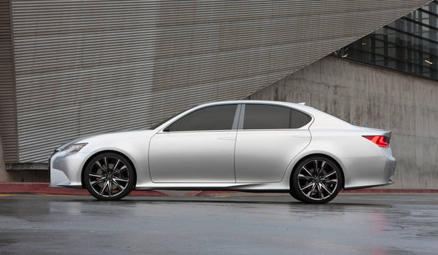 <strong>LEXUS LF-Gh｜レクサス LF-Gh</strong>