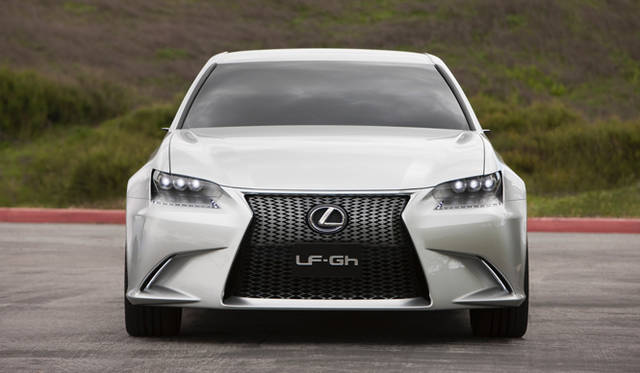 <strong>LEXUS LF-Gh｜レクサス LF-Gh</strong>