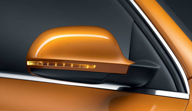 <strong>Audi Q3｜アウディ Q3</strong>