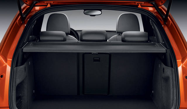 <strong>Audi Q3｜アウディ Q3</strong>