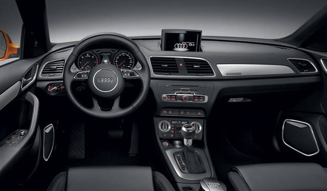 <strong>Audi Q3｜アウディ Q3</strong>