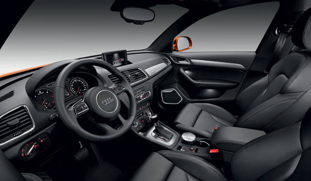 <strong>Audi Q3｜アウディ Q3</strong>