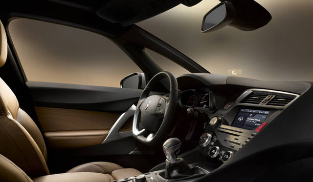 <strong>CITROEN DS5｜シトロエン DS5</strong>