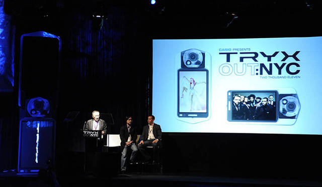 <strong>CASIO｜カシオ</strong>　デジタルカメラ新製品「TRYX」ローンチイベントプレス発表会