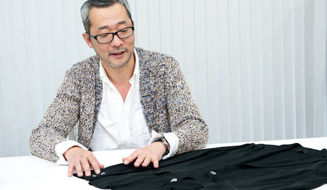 <strong>DESIGNWORKS｜デザインワークス</strong>　ホールガーメントシルクジャケット9万9750円（デザインワークス）