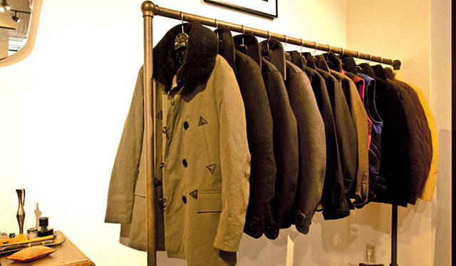 <strong>Rags M<sup>c</sup>GREGOR｜ラグス マックレガー</strong>　2011-12秋冬デビューコレクション展示会