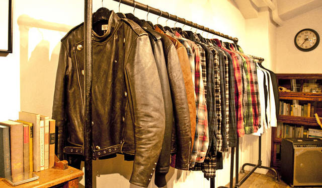 <strong>Rags M<sup>c</sup>GREGOR｜ラグス マックレガー</strong>　2011-12秋冬デビューコレクション展示会