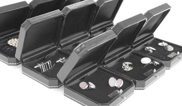 <strong>Solferino｜ソルフェリーノ</strong>　春のカフリンクスとラペル・ピン「The trinket for Cuff and Lapel」