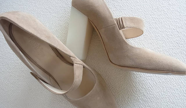 <strong>SAKURA｜第12回 お買いもの♪</strong>　2011春夏コレクション「マックスマーラ」で注目していたベージュの靴を購入！