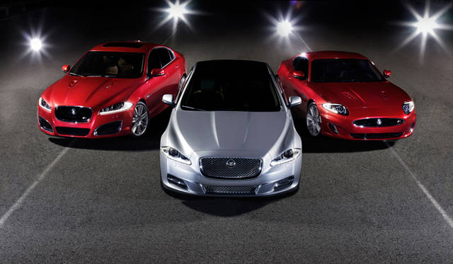 <strong>Jaguar｜ジャガー</strong>　写真左よりXFR、XJ、XKR