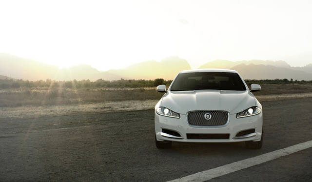 <strong>Jaguar XF｜ジャガー XF</strong>