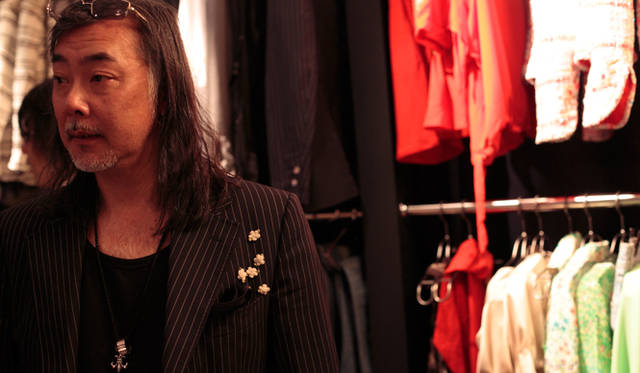 <strong>RYUZO NAKATA｜ナカタリュウゾウ</strong>